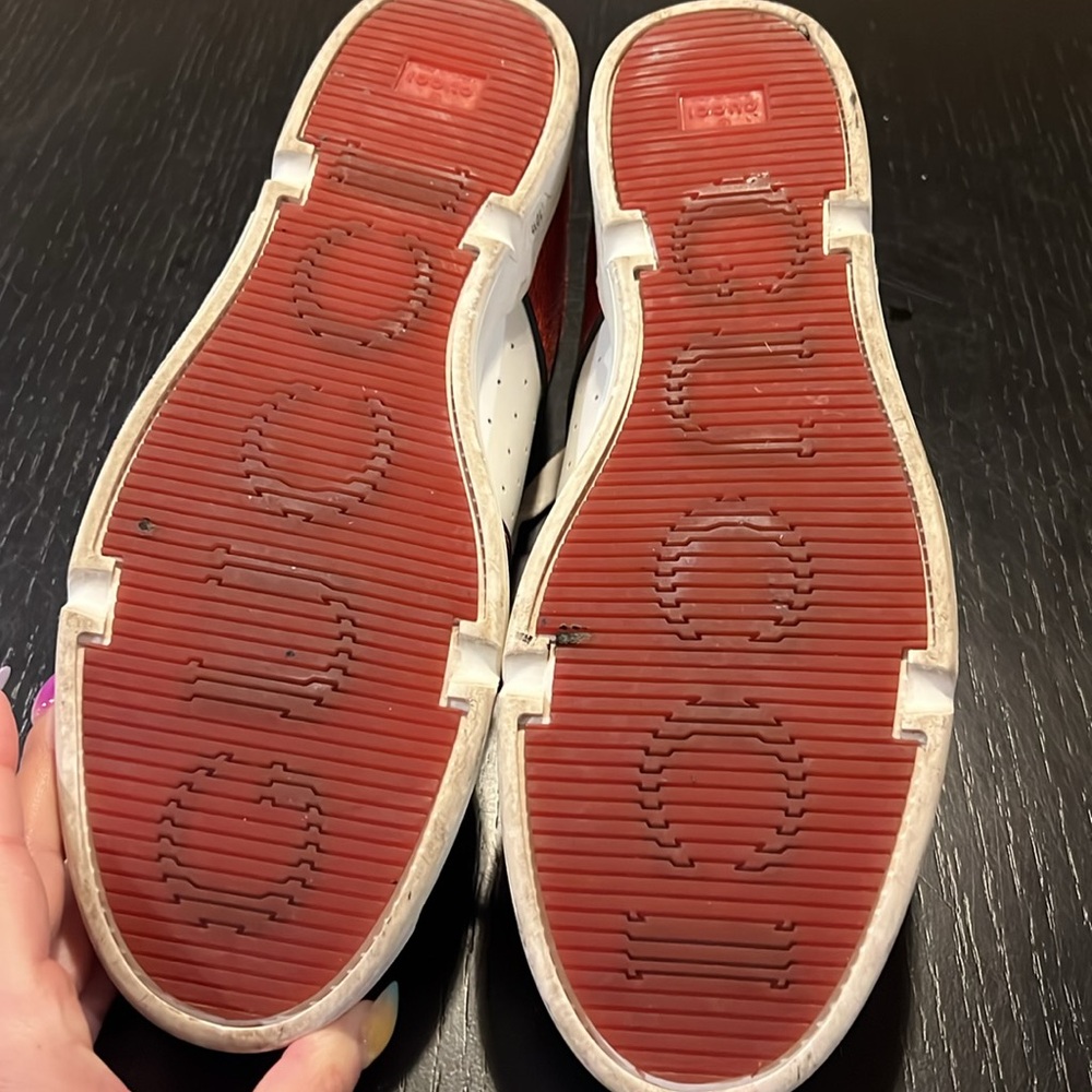 Gucci Interlocking G Logo Red and White Sneakers - Picture 4 of 7